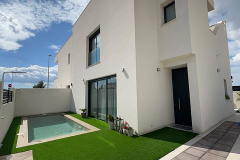 Villa i Benijofar, Alicante, Benijofar - € 365.000 | Ref: MLSC2040806 - foto 1
