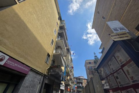 Erhvervsejendom i Naples, Naples, Naples - € 145.000 | Ref: flegreo.a - foto 2