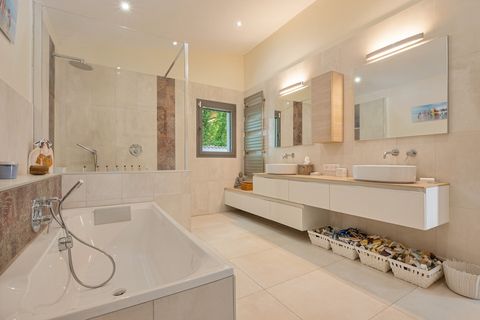 Villa a Aix-en-Provence, Bouches-du-Rhone, Aix-en-Provence - € 2.440.000 | Ref: HH-15728779 - foto 16
