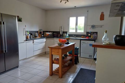 Villa en Benest, Charente - foto 2