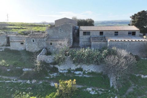Villa a Ragusa, Ragusa, Ragusa - € 399.000 | Ref: L 2080 A - foto 4