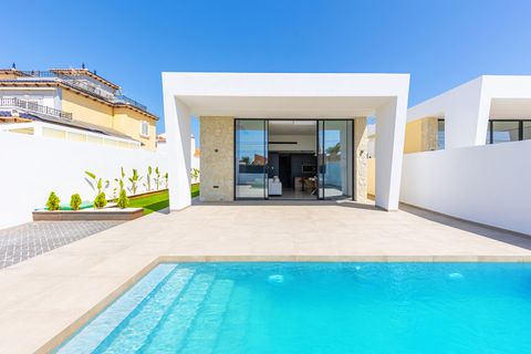 Villa a Torrevieja, Alicante, Torrevieja - € 700.000 | Ref: N8675-NB - foto 2