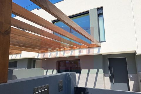 Byhus i Montenegro, Faro, Montenegro - € 795.000 | Ref: 170250030 - foto 4