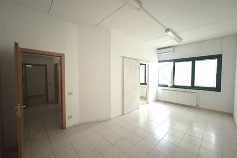 Erhvervsejendom i Cervia, Ravenna, Cervia - € 625.000 | Ref: R3062 - foto 9