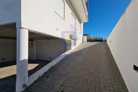 Villa a Ferrel, Leiria, Ferrel - € 2.100/mes | Ref: CAL-216756 - foto 6