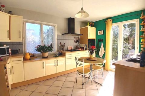 Villa i Montguyon, Charente-Maritime, Montguyon - € 278.000 | Ref: BVI79961 - foto 5