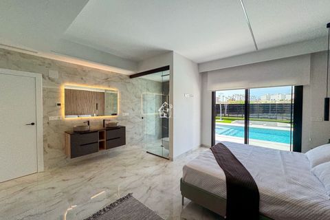 Villa i Algorfa, Alicante, Algorfa - € 670 000 | Ref: LUX0015 - foto 31
