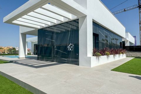 Villa i Algorfa, Alicante, Algorfa - € 670 000 | Ref: LUX0015 - foto 40