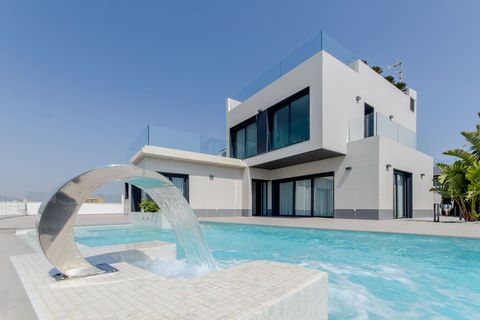 Villa in Orihuela Costa, Alicante - foto 1