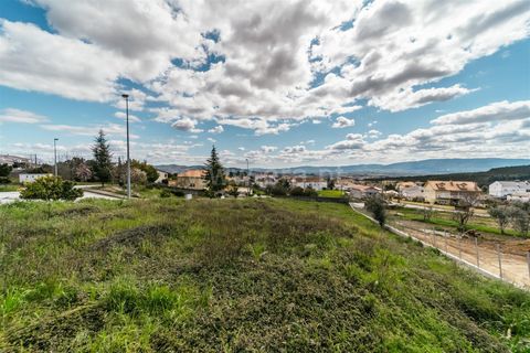 Helårsgrund i Covilha, Castelo Branco, Covilha - € 230.000 | Ref: 111250063 - foto 1