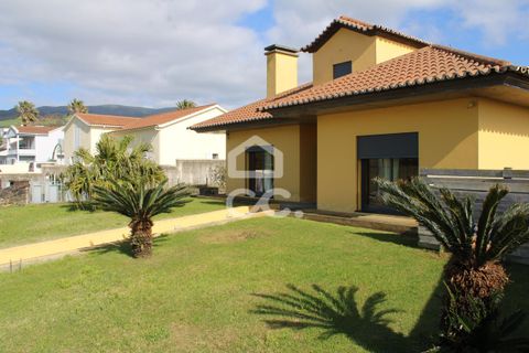 Villa a Lagoa, Sao Miguel, Lagoa - € 599.950 | Ref: 326/M/03666 - foto 2