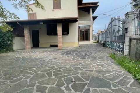 Villa a Pordenone, Pordenone, Pordenone - € 525.000 | Ref: 2288-072 - foto 27