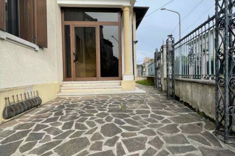 Villa a Pordenone, Pordenone, Pordenone - € 525.000 | Ref: 2288-072 - foto 28