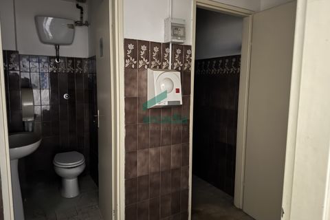 L'establiment comercial a Bitonto, Bari, Bitonto - € 1.050/mes | Ref: 11477/2021 - foto 11