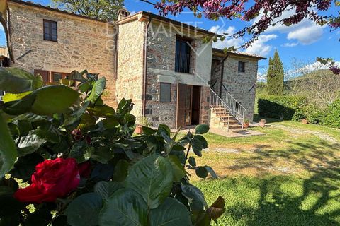 Farm i Radicofani, Siena, Radicofani - € 1.050.000 | Ref: AZ301 - foto 1