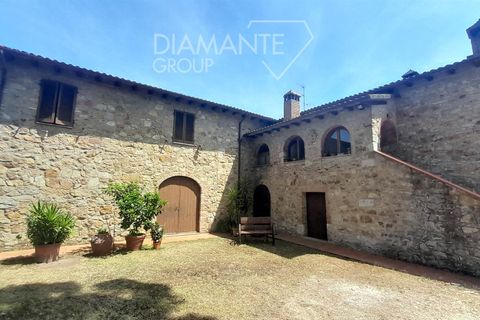 Farm i Sovicille, Siena, Sovicille - € 1.150.000 | Ref: AZ322 - foto 2
