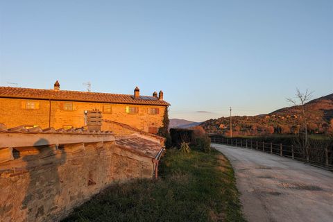 Farm hus i Cortona, Arezzo, Cortona - € 350.000 | Ref: AR8815 - foto 8