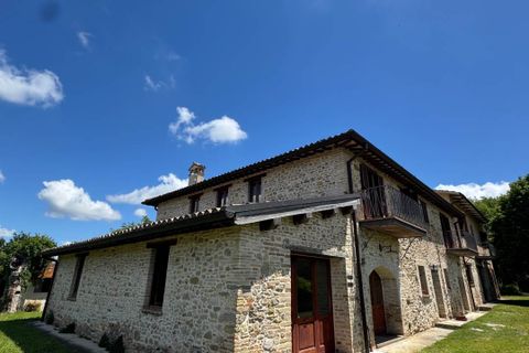Farm i Castel Ritaldi, Perugia, Castel Ritaldi - € 1.250.000 | Ref: AZ268 - foto 4