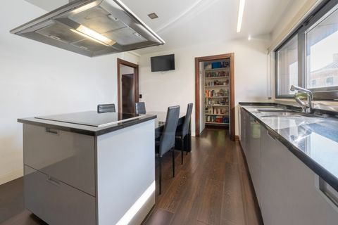 Villa a Oeiras, Lisbon, Oeiras - € 1.250.000 | Ref: L51161 - foto 9