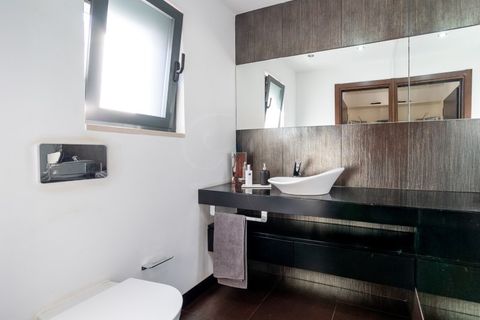 Villa a Oeiras, Lisbon, Oeiras - € 1.250.000 | Ref: L51161 - foto 10