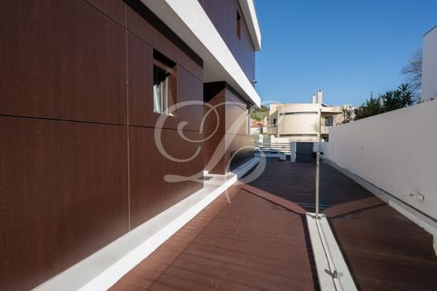 Villa a Oeiras, Lisbon, Oeiras - € 1.250.000 | Ref: L51161 - foto 42