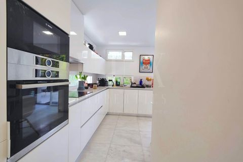 Villa i Cascais, Lisbon, Cascais - € 1.850.000 | Ref: LFC78_RT - foto 47