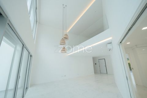 Villa i Almada, Setubal, Almada - € 2.480.000 | Ref: ZMPT575443 - foto 5