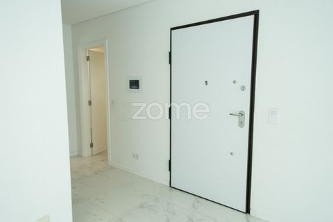 Villa i Almada, Setubal, Almada - € 2.480.000 | Ref: ZMPT575443 - foto 9
