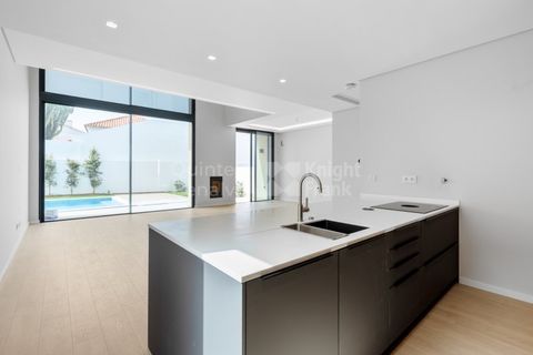 Villa i Alcabideche, Lisbon, Alcabideche - € 1.850.000 | Ref: PROP-029403 - foto 24