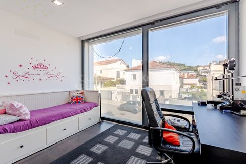 Villa i Oeiras, Lisbon, Oeiras - € 1.250.000 | Ref: PROP-32383 - foto 16