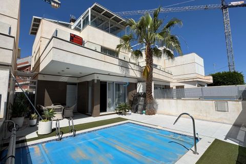 Villa i Cabo Roig, Alicante, Cabo Roig - € 389.000 | Ref: P7571 - foto 1