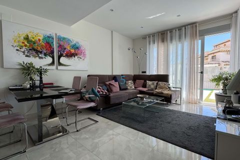 Villa i Cabo Roig, Alicante, Cabo Roig - € 389.000 | Ref: P7571 - foto 2