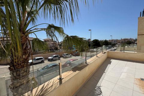 Villa i Cabo Roig, Alicante, Cabo Roig - € 389.000 | Ref: P7571 - foto 22
