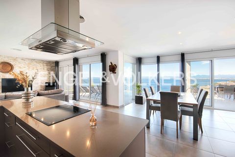 Villa a Roses, Gerona, Roses - € 1.950.000 | Ref: W-02ZLNE - foto 9