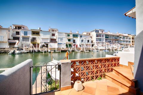 Rækkehus i Empuriabrava, Gerona, Empuriabrava - € 499.000 | Ref: W-02ZJY5 - foto 22