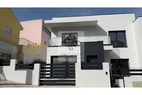 Villa i Odivelas, Lisbon, Odivelas - € 656.000 | Ref: IMOPP-00275 - foto 1