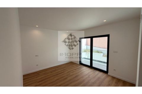 Villa i Odivelas, Lisbon, Odivelas - € 656.000 | Ref: IMOPP-00275 - foto 28