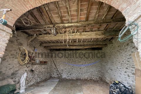 Landejendom i Arezzo, Arezzo, Arezzo - € 128.000 | Ref: C023CD - foto 9