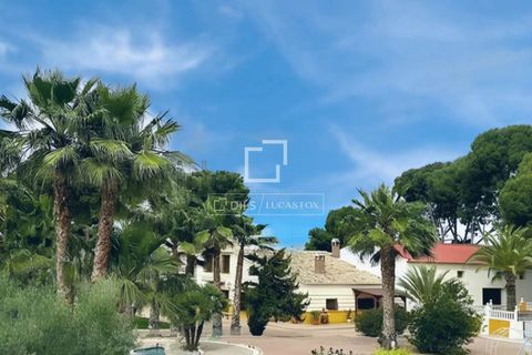 Villa i Petrer, Alicante, Petrer - € 1.146.000 | Ref: ALI58725 - foto 4