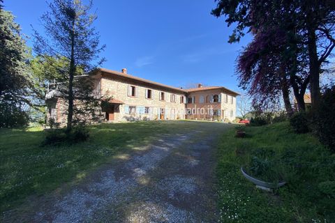 Farm hus i Cetona, Siena, Cetona - € 1.450.000 | Ref: CA321 - foto 1