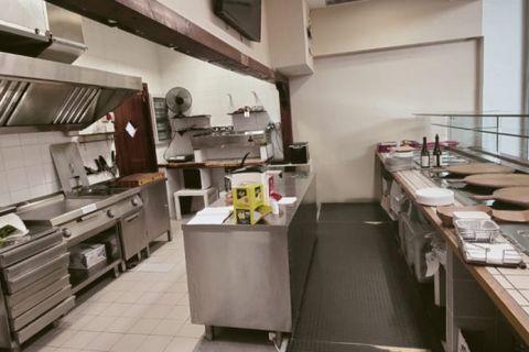 Erhvervsejendom i Eboli, Salerno, Eboli - € 90.000 | Ref: 545 - foto 1