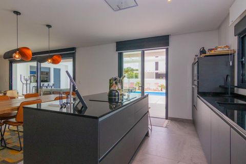 Villa i Denia, Alicante, Denia - € 798.000 | Ref: X-402 - foto 12