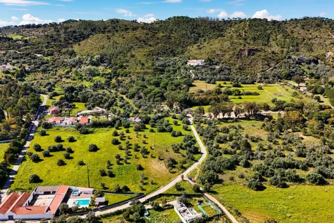 Helårsgrund i Setubal, Setubal, Setubal - € 1.100.000 | Ref: C0237-03429 - foto 1