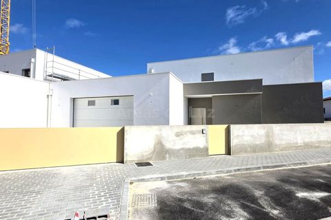 Villa i Batalha, Leiria, Batalha - € 430 000 | Ref: 3536AA/25 - foto 2