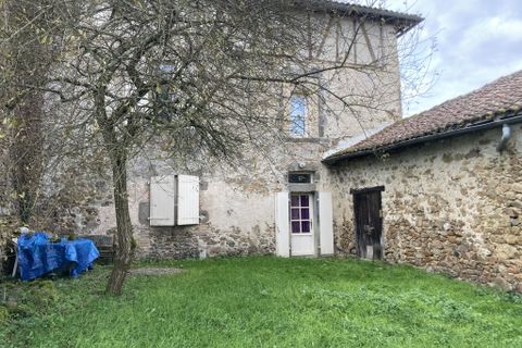 Вилла в Saint-Maurice-des-Lions, Charente - фотография 5