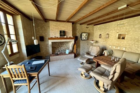 Villa a Duras, Lot-et-Garonne, Duras - € 399.500 | Ref: BVI79635 - foto 4
