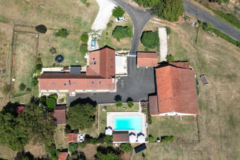 Villa a Gourdon, Lot, Gourdon - € 691.500 | Ref: BVI79170 - foto 2