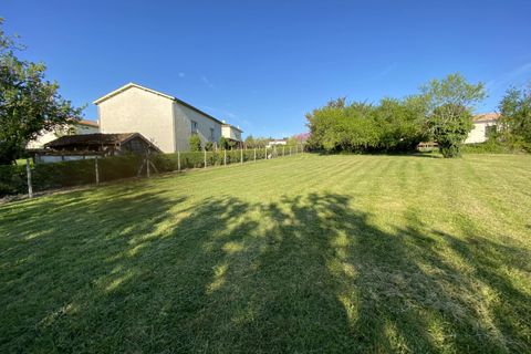 Helårsgrund i Monflanquin, Lot-et-Garonne, Monflanquin - € 41.000 | Ref: BVI70125 - foto 4