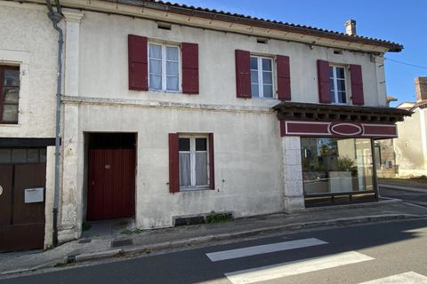Landsbyhus i Saint-Severin, Charente, Saint-Severin - € 130.800 | Ref: BVI76142 - foto 1