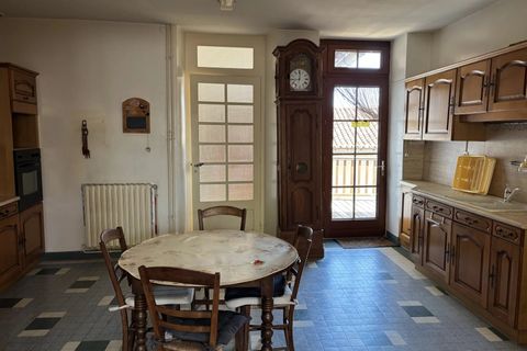 Villa a Aubeterre-sur-Dronne, Charente, Aubeterre-sur-Dronne - € 230.050 | Ref: BVI77414 - foto 6